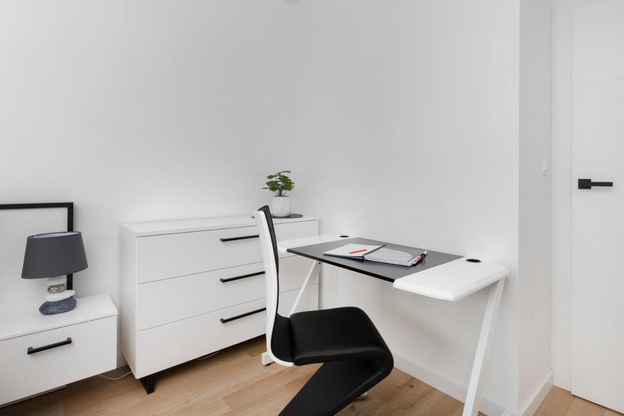 Plac Unii Apartment Gdynia By Noclegi Renters Buitenkant foto