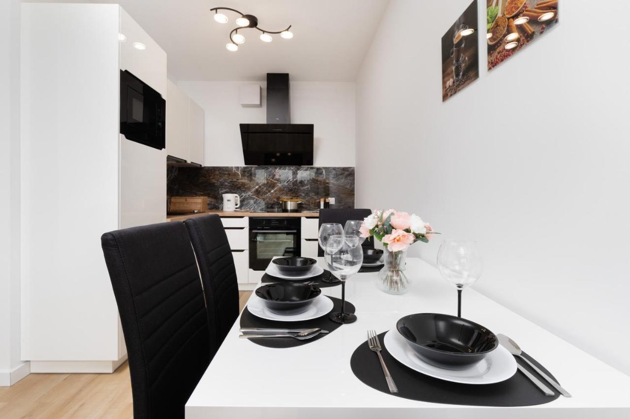 Plac Unii Apartment Gdynia By Noclegi Renters Buitenkant foto